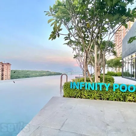 Urban Suites #Walnut 1Br 1Bath Suite #Infinity Pool #3Pax #1Queen 1Single #Quality Well Maintained #Private Host